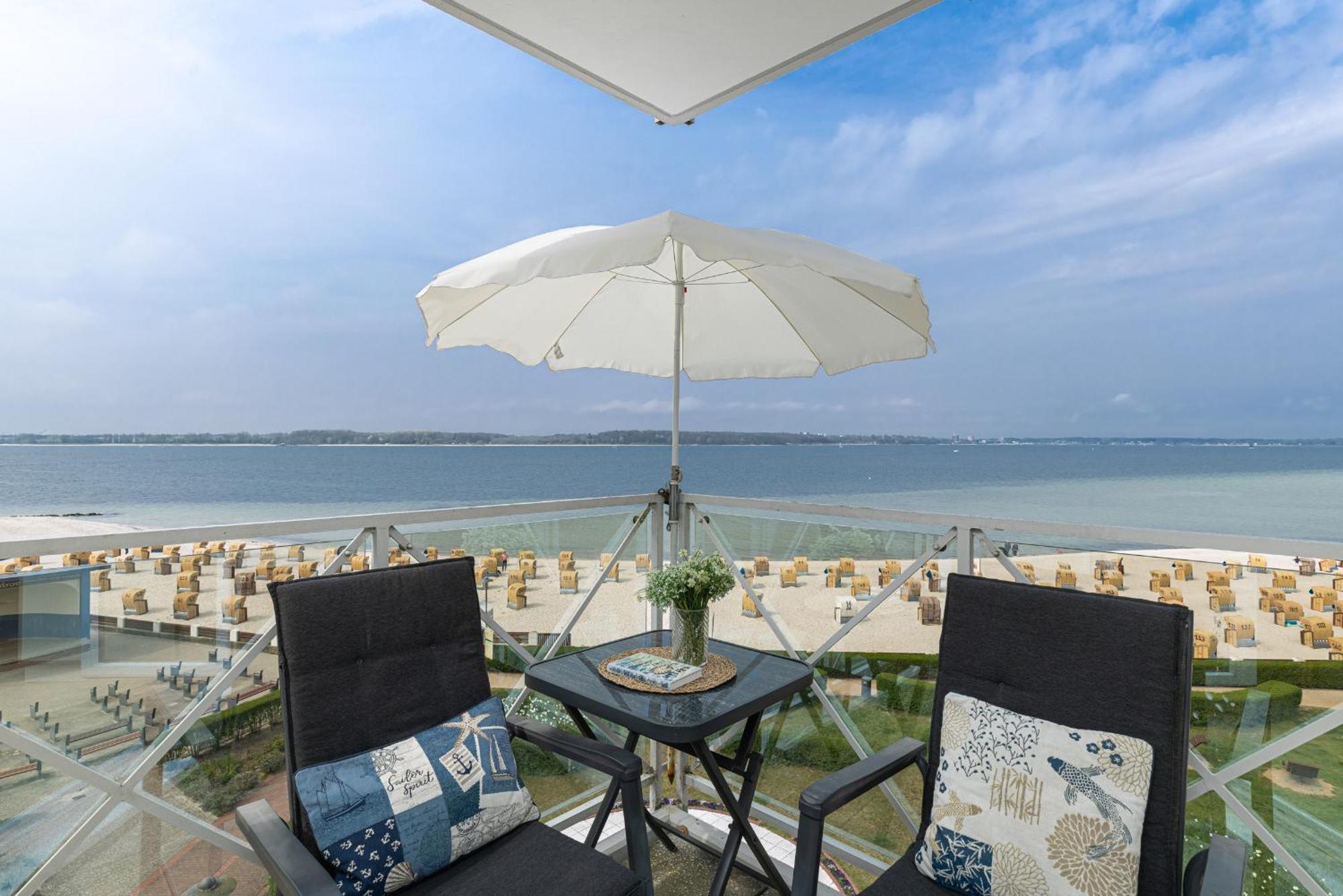 Strandhotel 35 Laboe Exterior foto